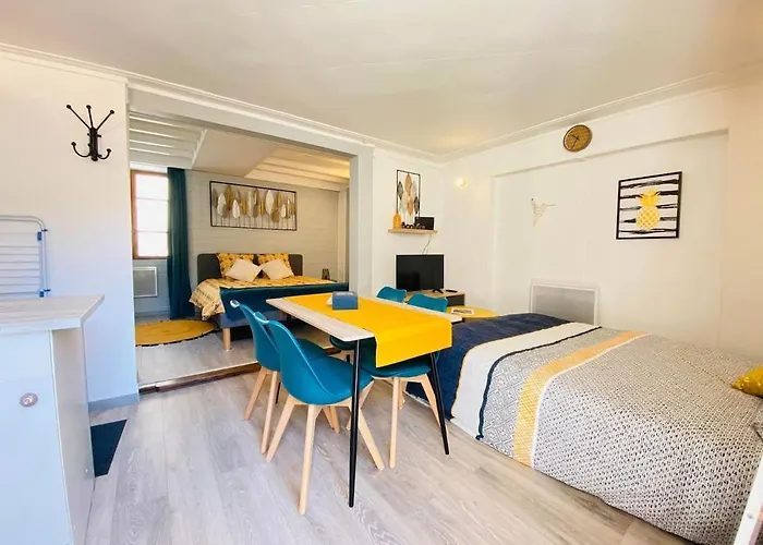 L'escapade דירה לאון